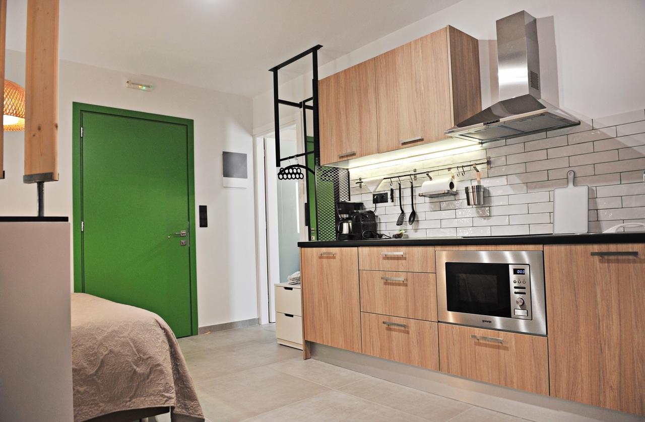 The Athenians Modern Apartments Exterior photo
